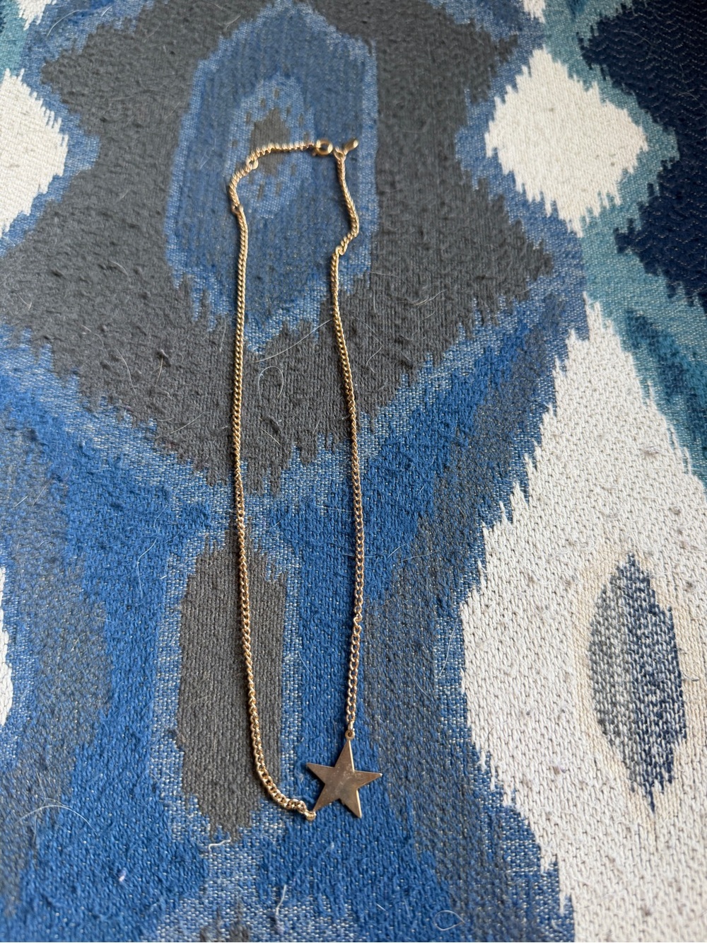 Avon Gold Star Charm Necklace